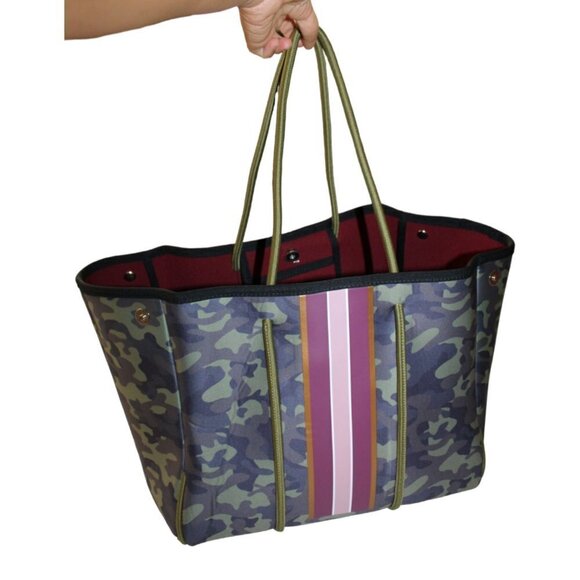 Taylor Gray Carell Large Neoprene Camo green & grey Tote Pink and purple stripes - Picture 8 of 12
